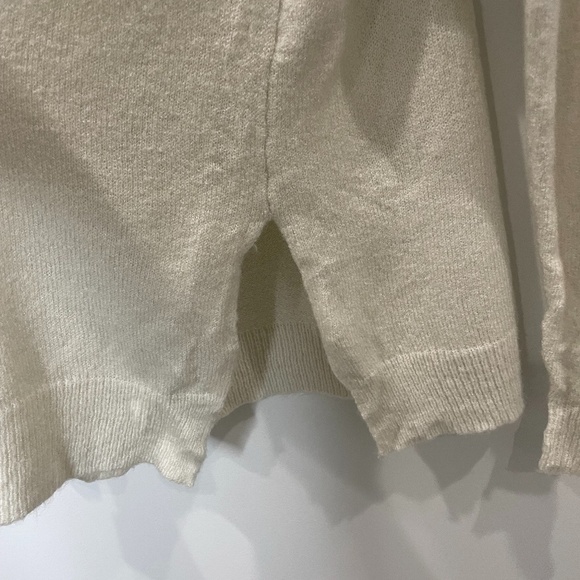 RDI Beige V-Neck Pullover Sweater - Picture 4 of 8